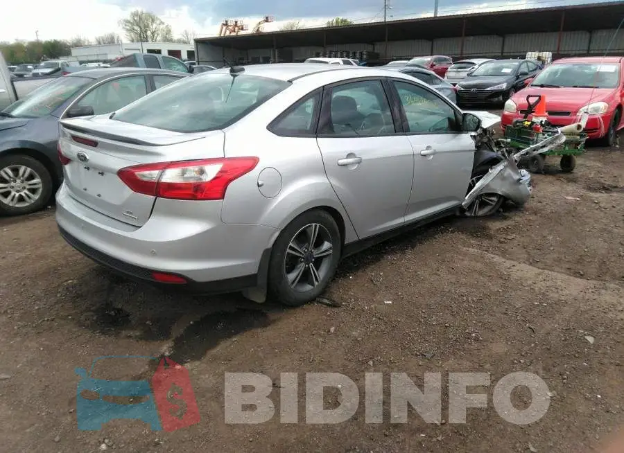 1FADP3F2XEL128992 Photo# 4