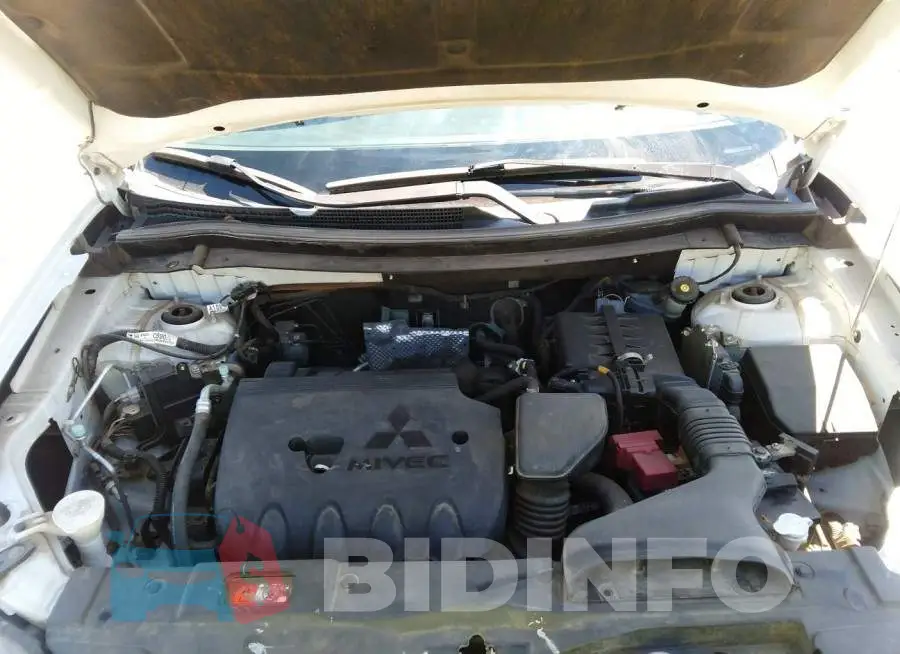 JA4AD2A33EZ010208 Photo# 10