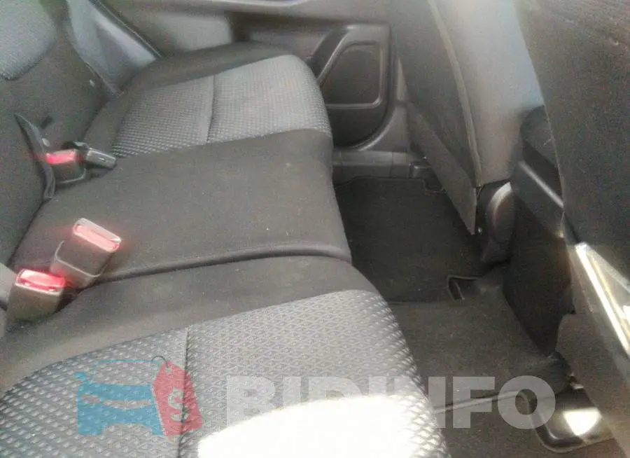 JA4AZ3A38JZ044338 Photo# 8