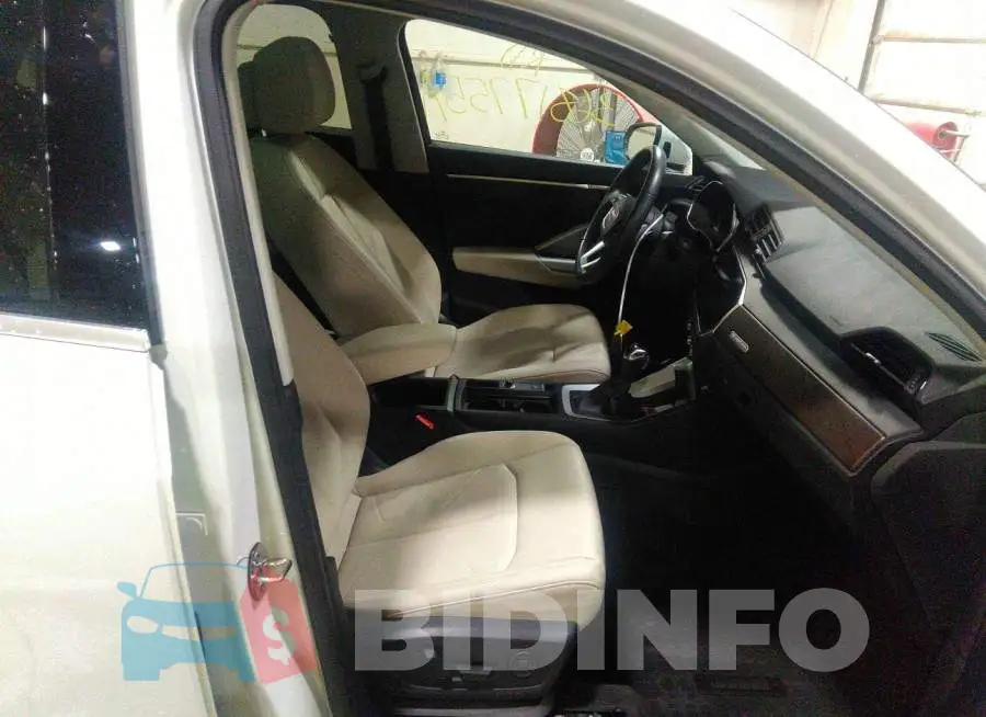 WA1EECF35M1053393 Photo# 5
