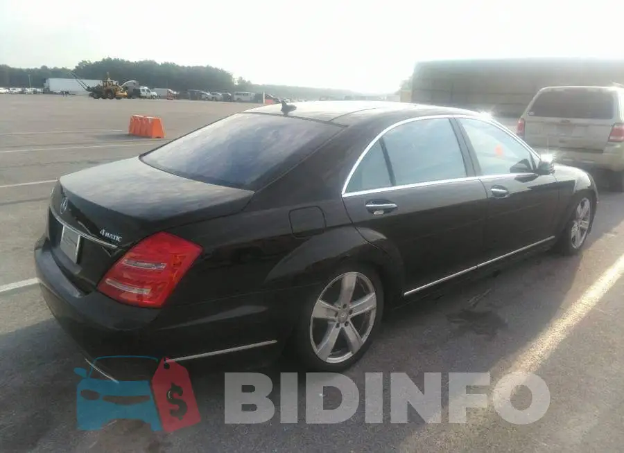 WDDNG9EB5DA528087 Photo# 4