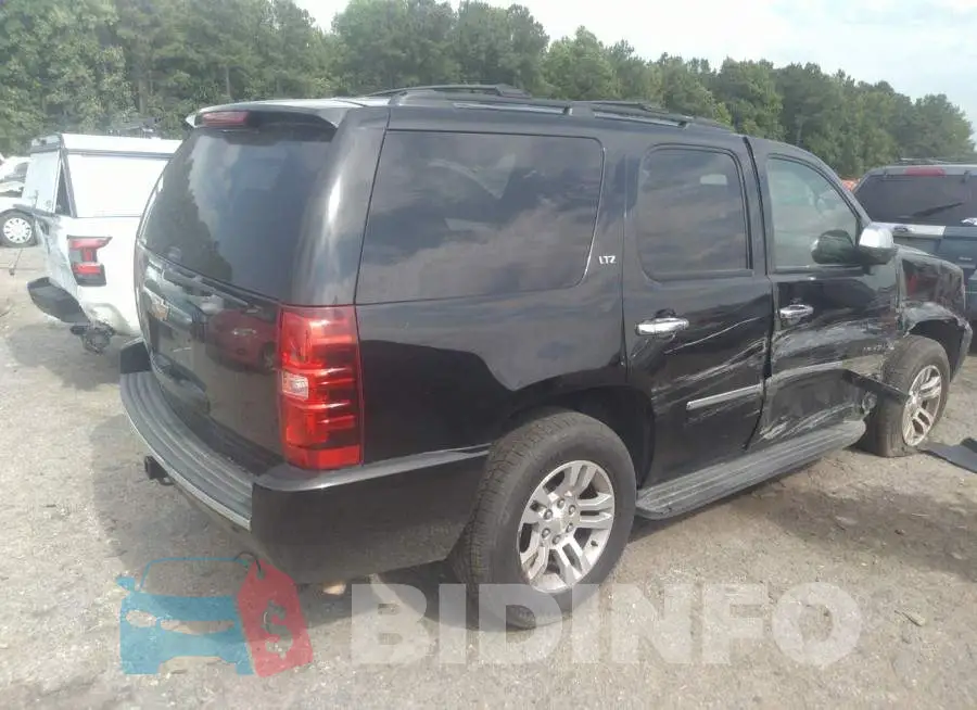 1GNSCCE03DR257981 Photo# 4