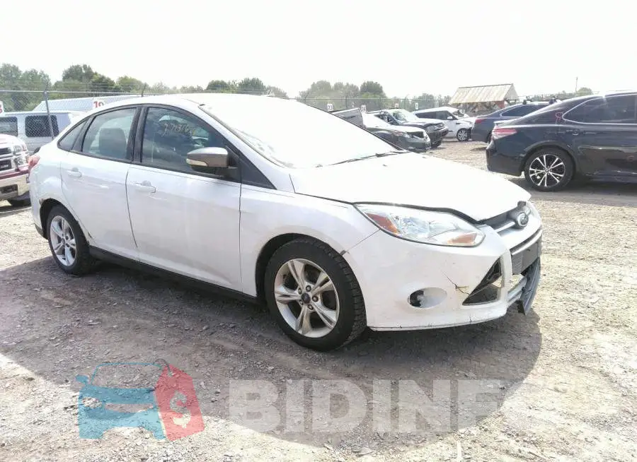 1FADP3F23EL351021 Photo# 1