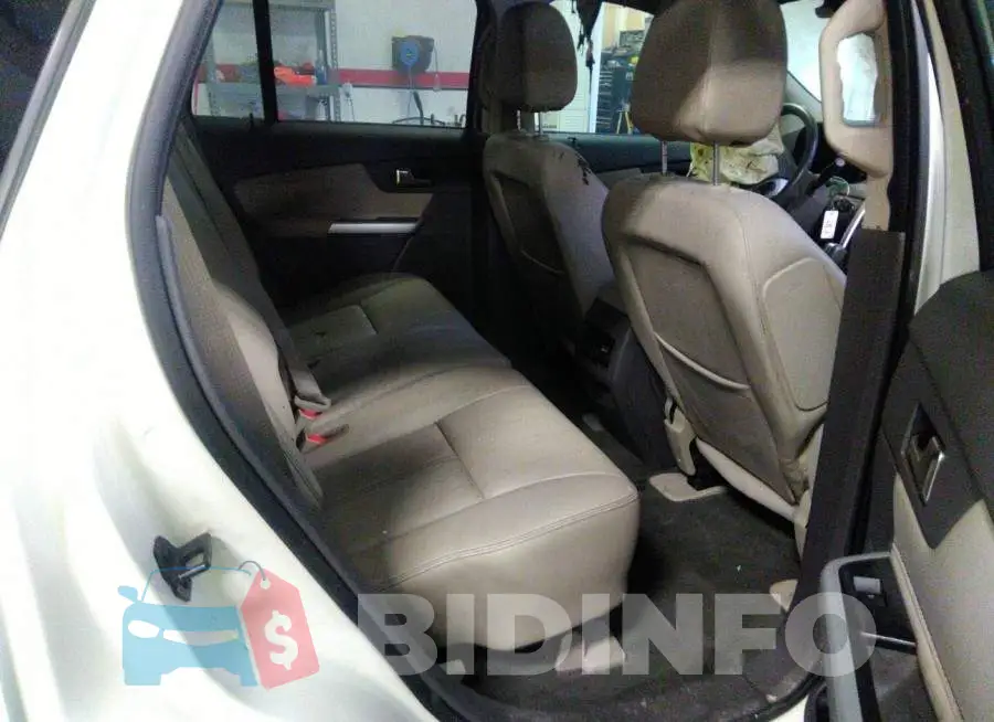 2FMDK3JC2DBB65201 Photo# 8