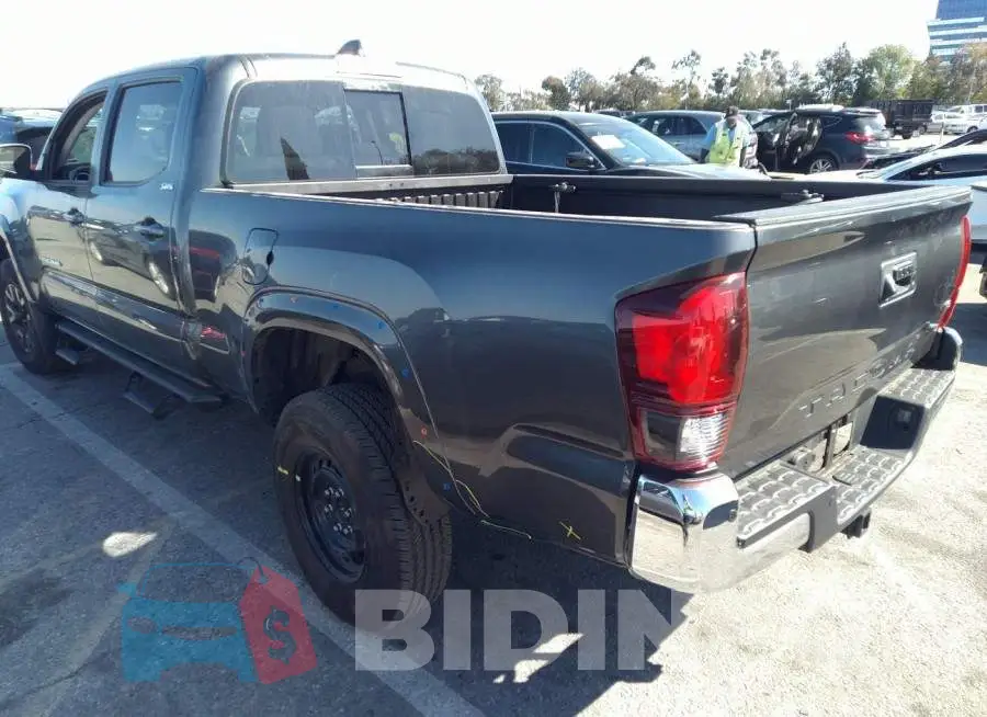 3TMBZ5DN8MM028245 Photo# 3