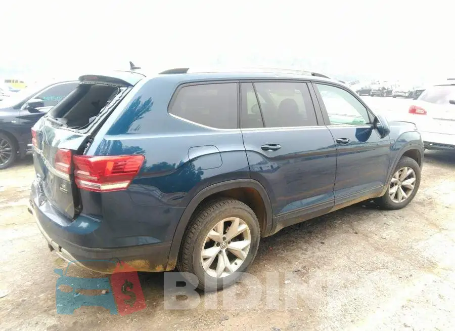 1V2LR2CA0JC527117 Photo# 4