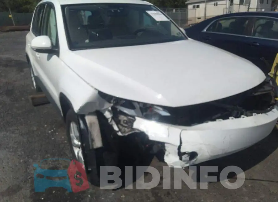 WVGBV7AX0GW604147 Photo# 6