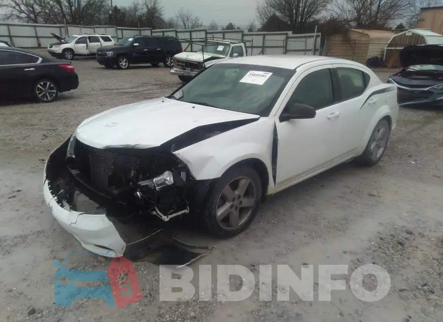 1C3CDZAB7DN657932 Photo# 2