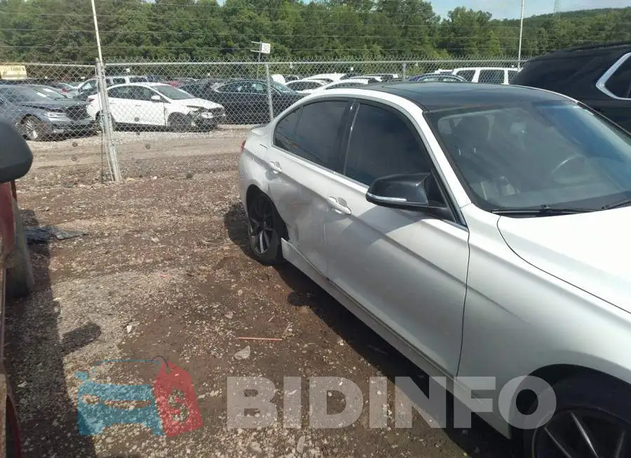 WBA3B3C52EJ981768 Photo# 6