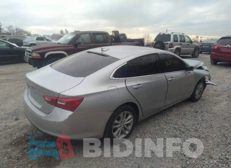 1G1ZD5ST6JF230472 Photo# 4