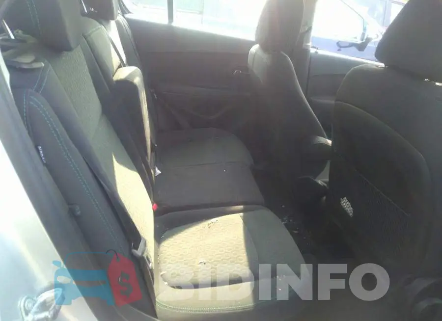 3GNCJNSB9GL247253 Photo# 8