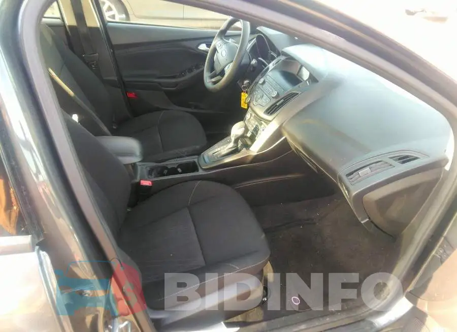 1FADP3FE9JL325317 Photo# 5