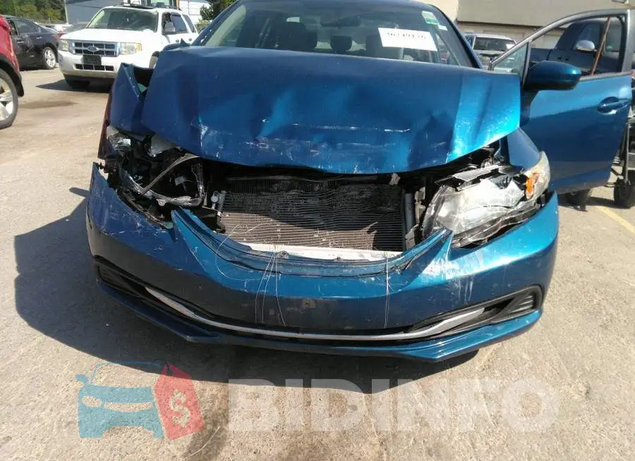 19XFB2F8XEE030876 Photo# 6
