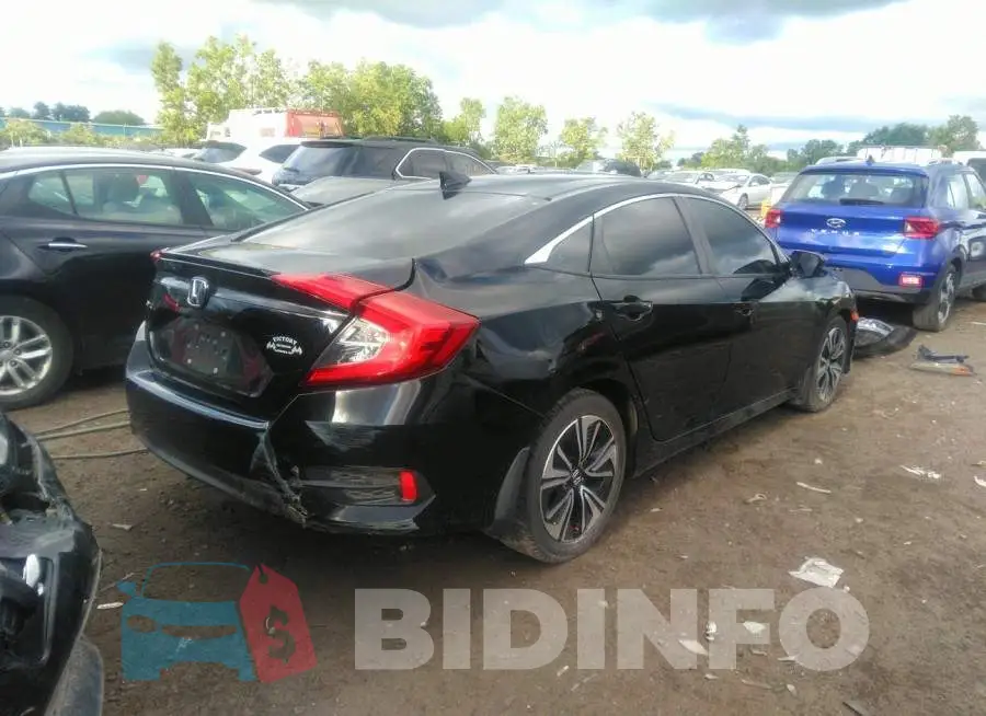 19XFC1F38HE030164 Photo# 4
