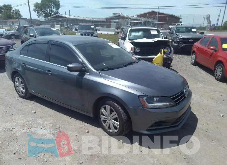 3VW167AJ1HM269648 Photo# 1