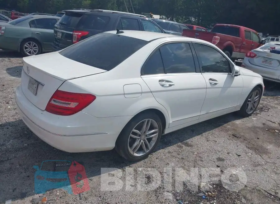 WDDGF4HB4DR293418 Photo# 4