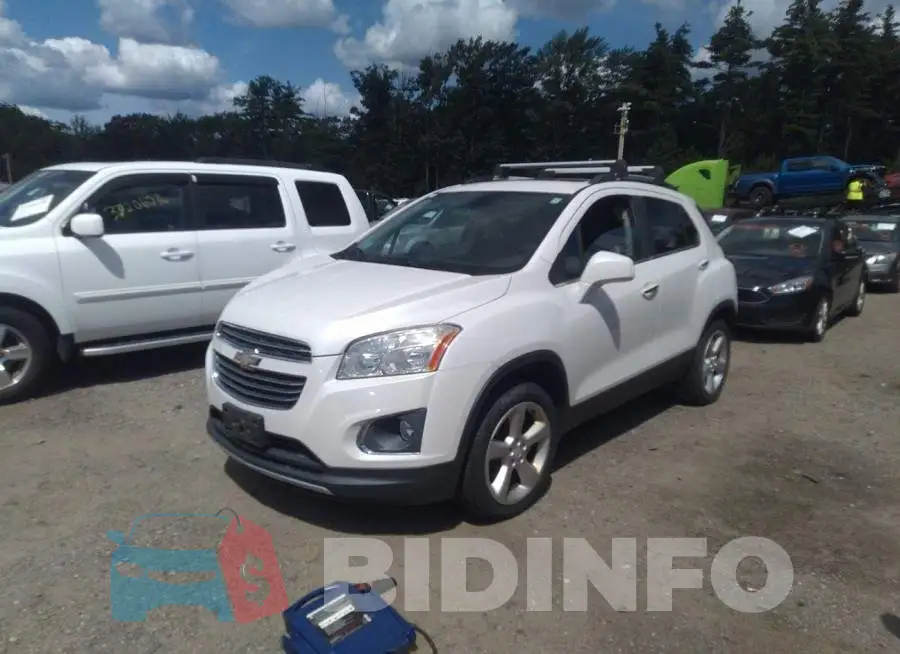 KL7CJTSB4FB174156 Photo# 2