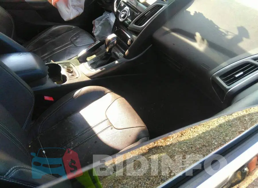 1FADP3N22DL150422 Photo# 5