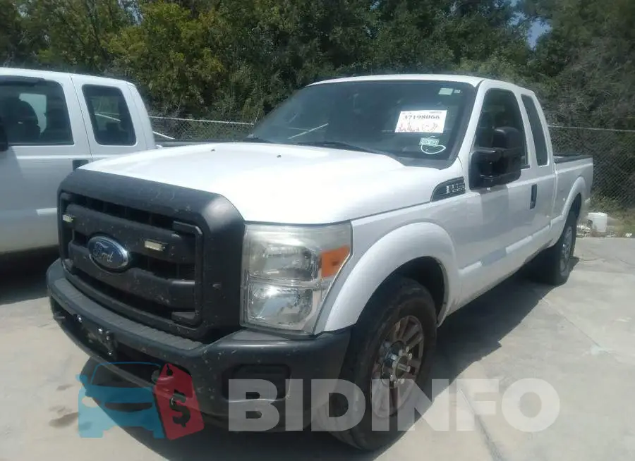 1FT7X2A66DEA70331 Photo# 2
