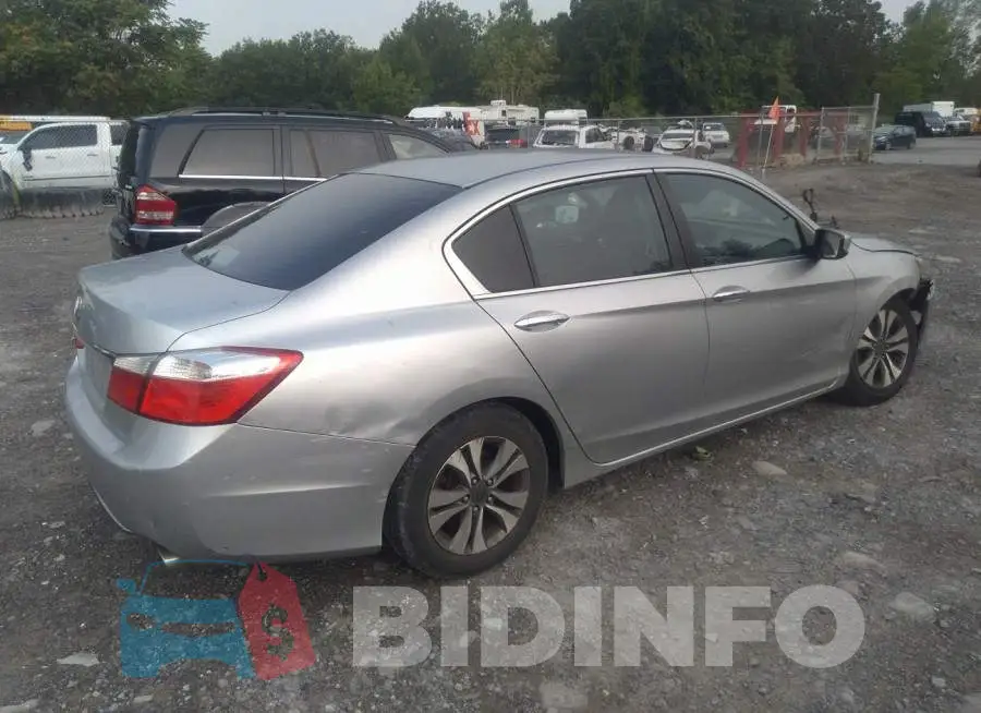 1HGCR2E33EA201945 Photo# 4