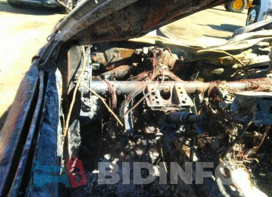 5YFBU4EE4DP194892 Photo# 7