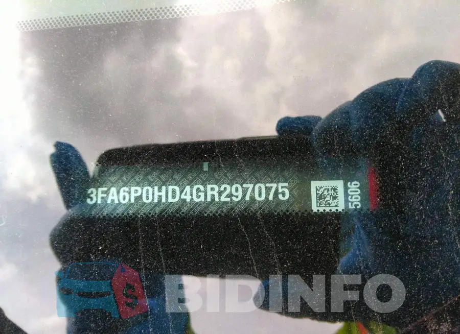 3FA6P0HD4GR297075 Photo# 9