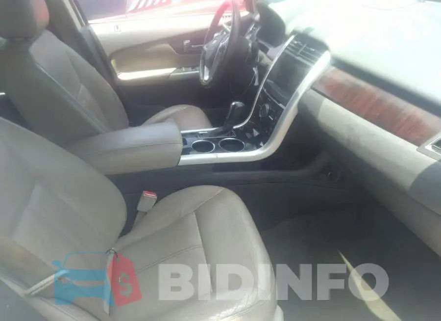 2FMDK3KC4DBA89026 Photo# 5