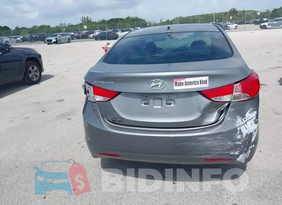 5NPDH4AE8DH253748 Photo# 6