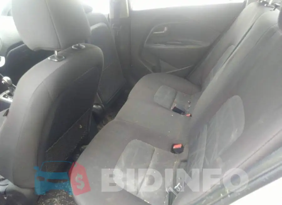 KNADM4A32G6541013 Photo# 8