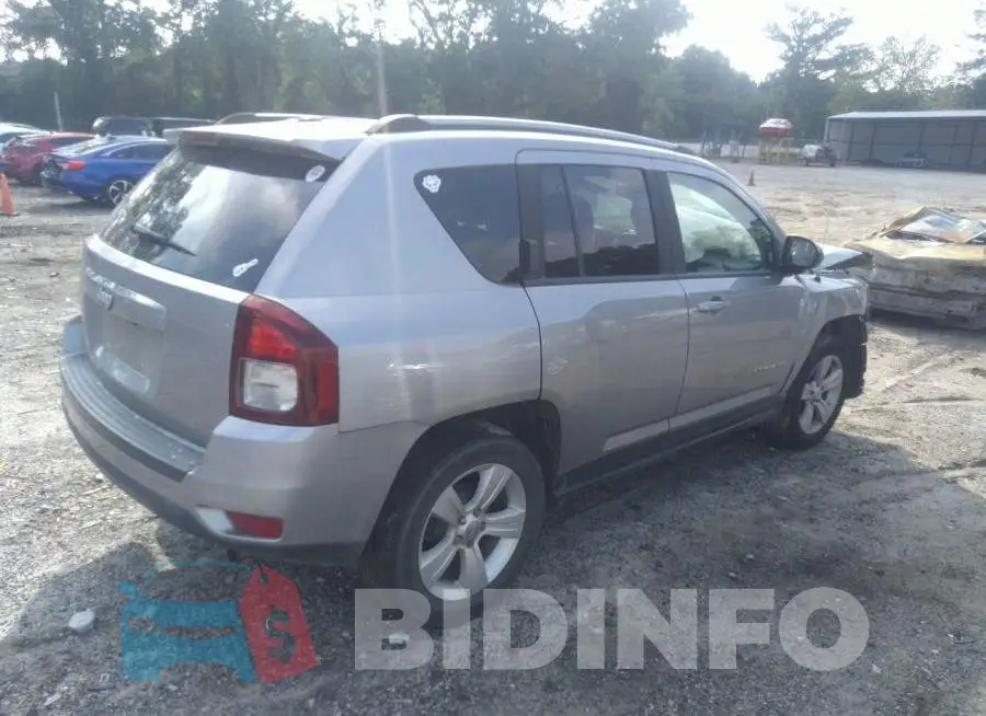 1C4NJCBA2GD525607 Photo# 4