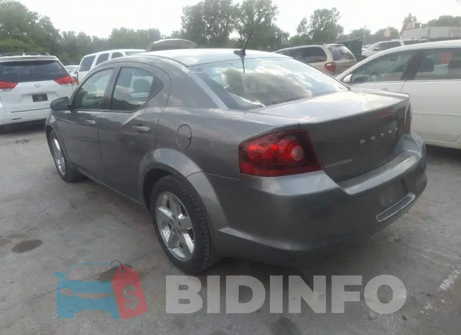 1C3CDZAB8DN630481 Photo# 3