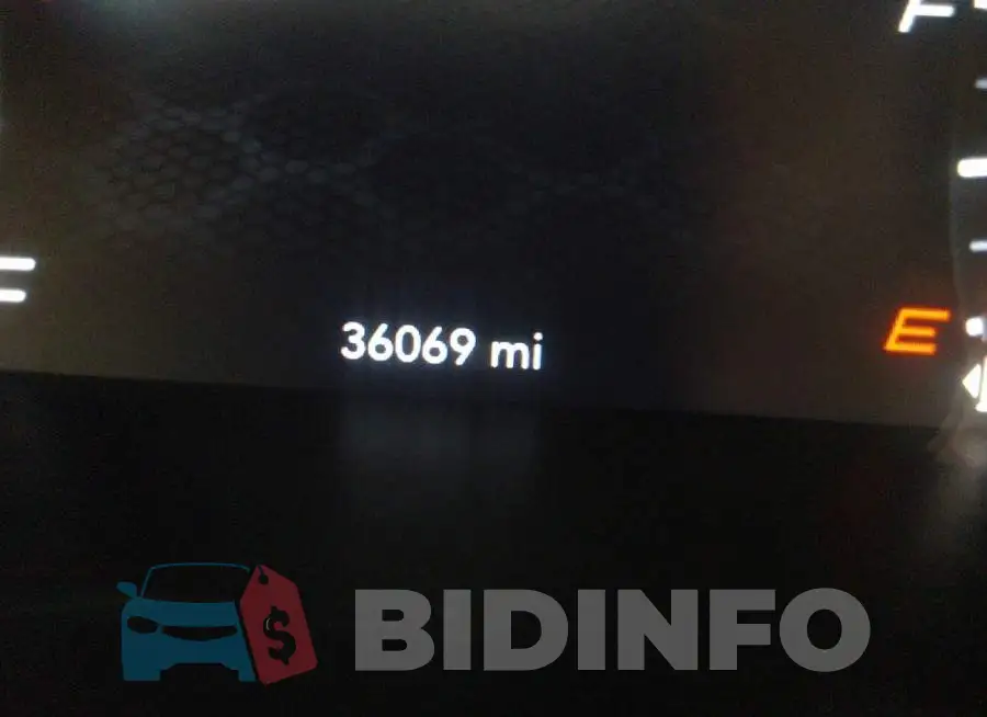 2C3CDXHG7MH618739 Photo# 7