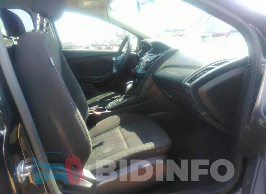 1FADP3F25FL387388 Photo# 5