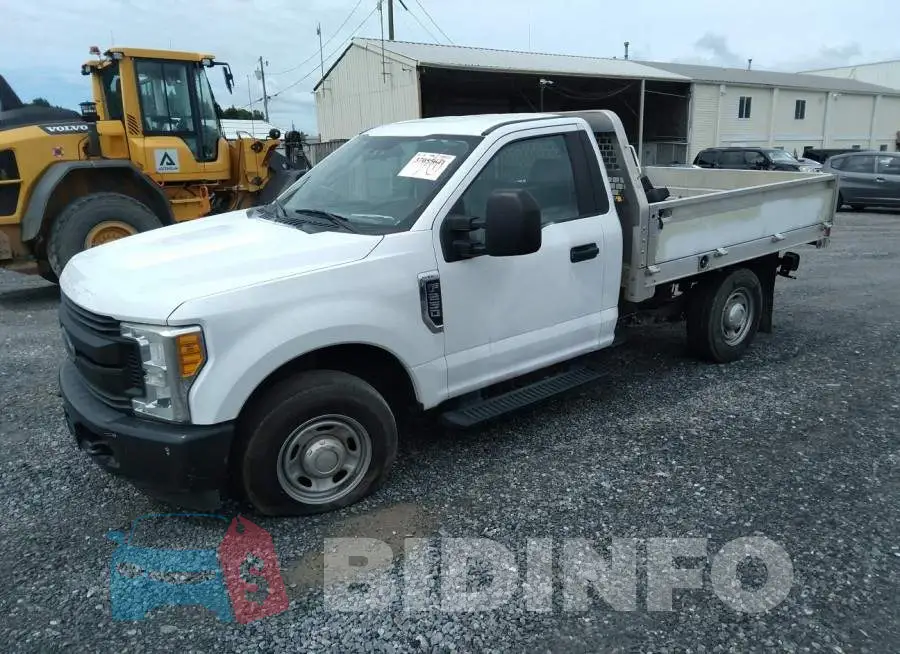 1FDBF2A6XHEC99819 Photo# 2