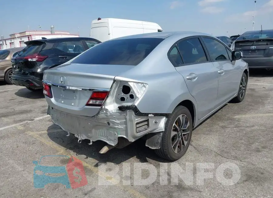 19XFB2F84DE226682 Photo# 4