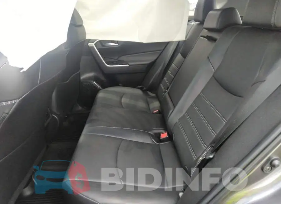 2T3C1RFV2PC220412 Photo# 8