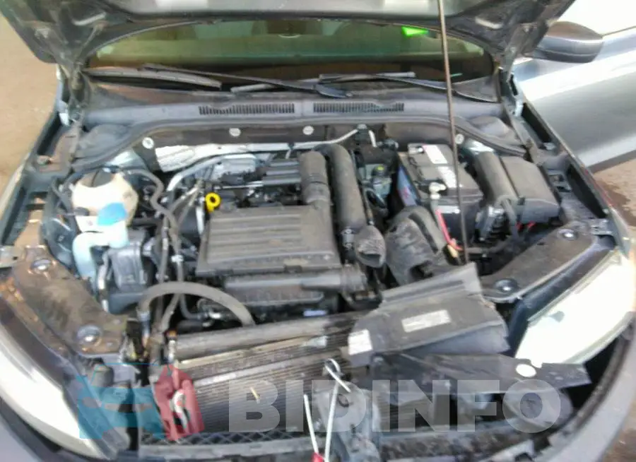 3VW2B7AJ3HM252978 Photo# 10