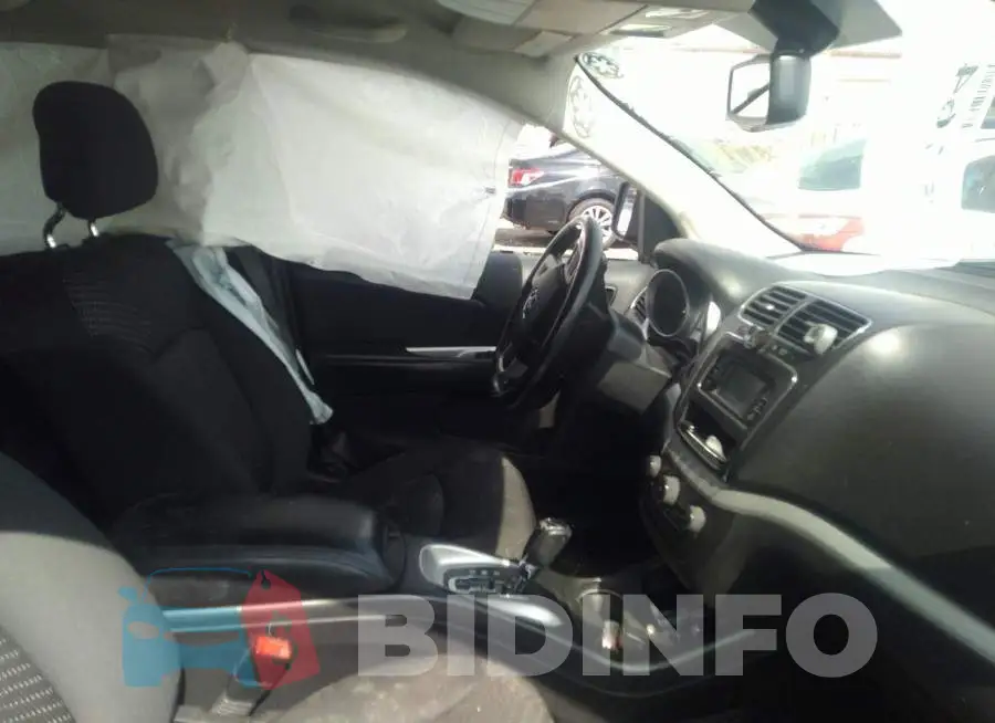 3C4PDCAB8FT756174 Photo# 5
