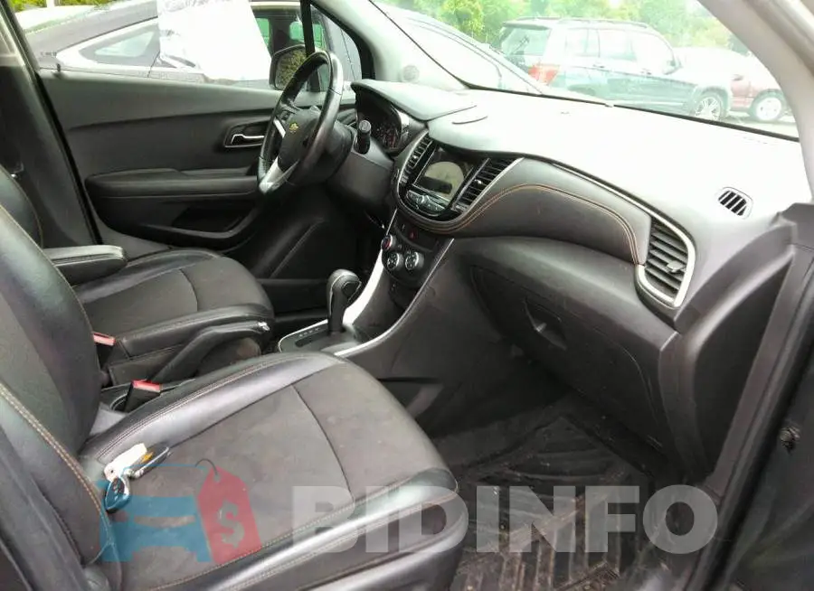 KL7CJLSB5JB679311 Photo# 5