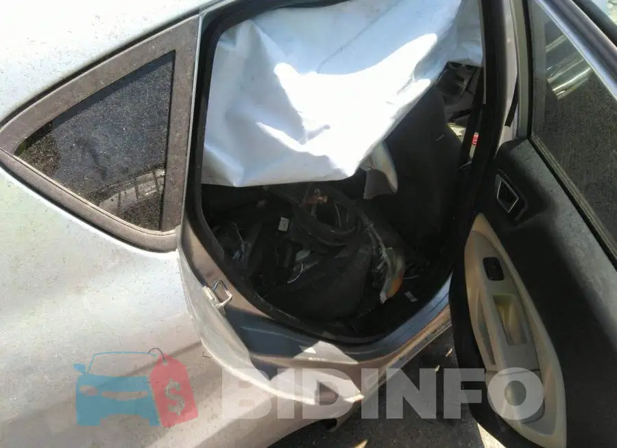 3FADP4EJ6FM220793 Photo# 8