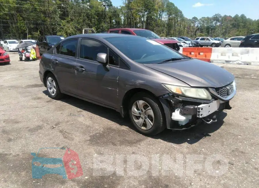 19XFB2F5XDE044653 Photo# 1