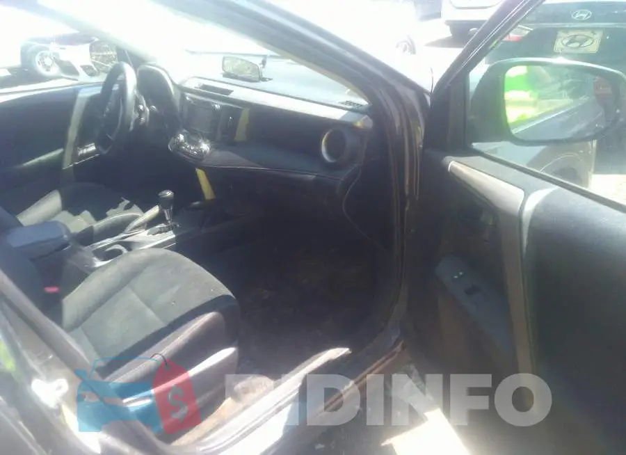 2T3RFREV2DW065187 Photo# 5