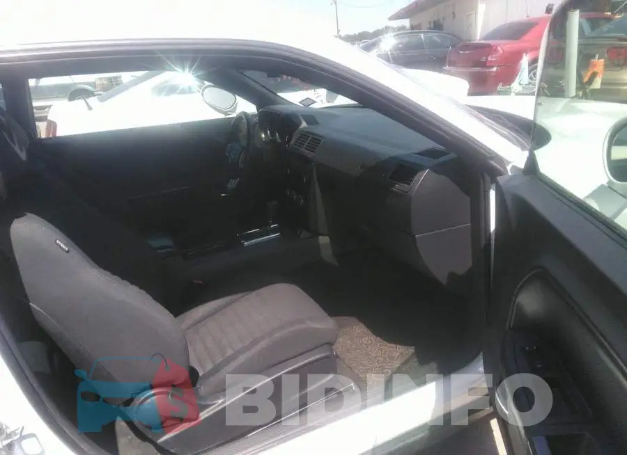 2C3CDYAG1EH181872 Photo# 5