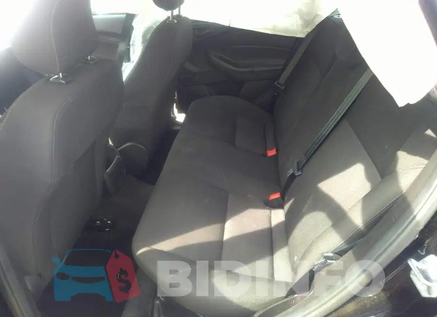 1FADP3E23HL308708 Photo# 8