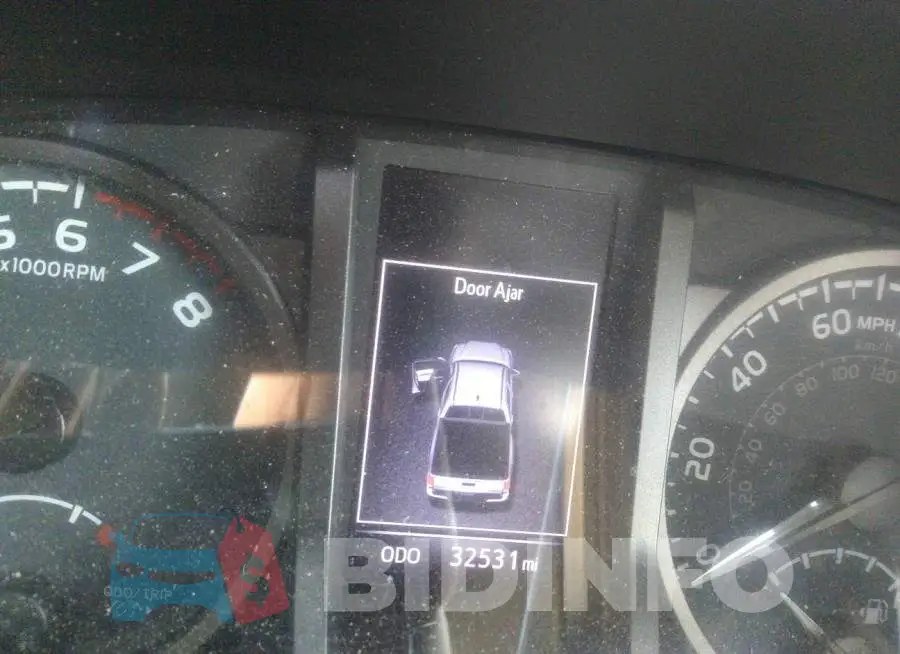 3TMCZ5AN6LM317812 Photo# 7