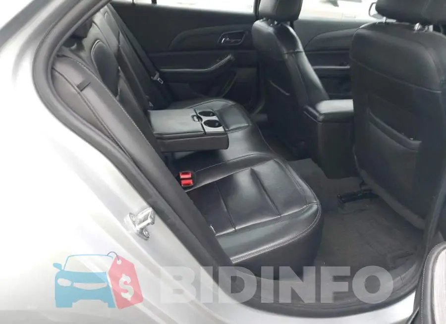 1G11E5SA1GF168173 Photo# 8