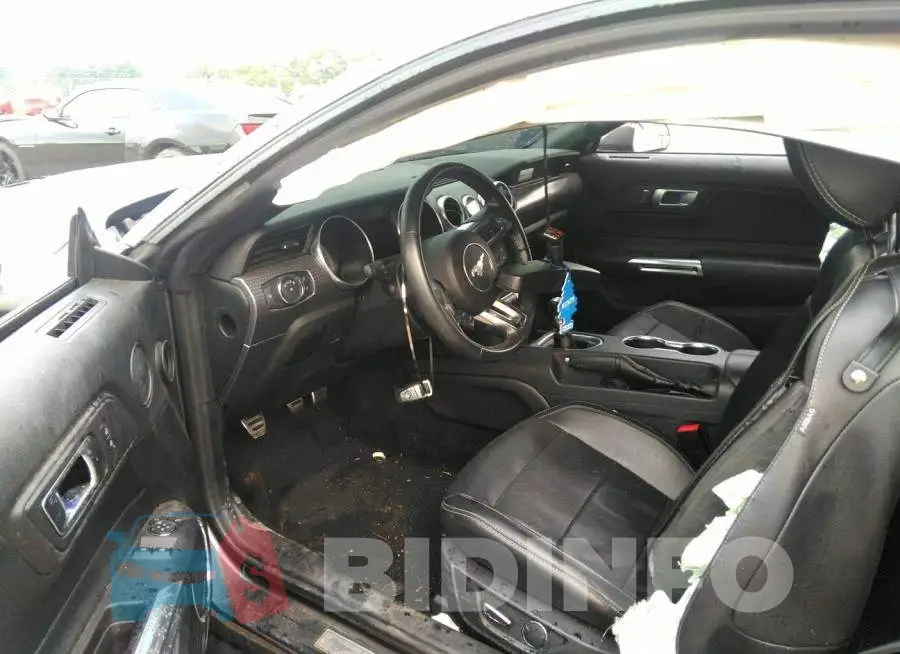 1FA6P8CFXJ5102209 Photo# 5