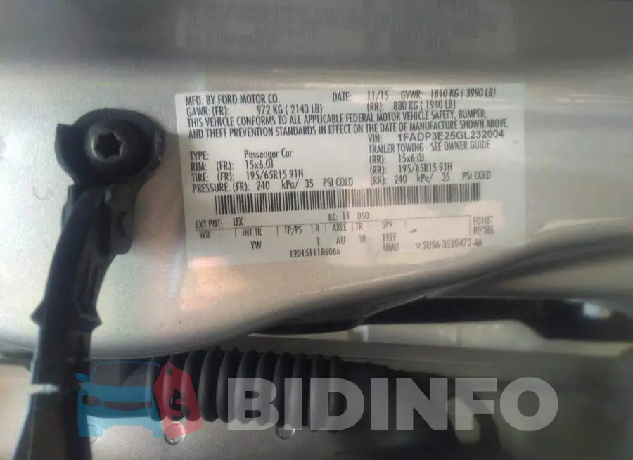 1FADP3E25GL232004 Photo# 9