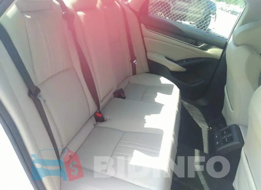 1HGCV2F94MA020852 Photo# 8