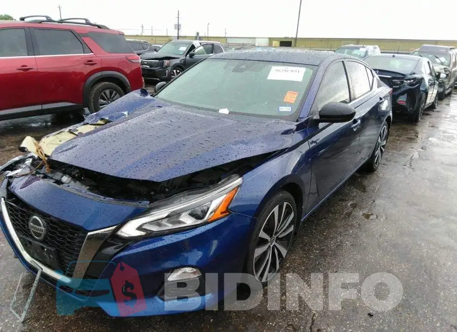 1N4BL4CV4LN304427 Photo# 2
